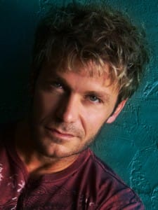 Vic Mignogna Headshot 001 - 20160330